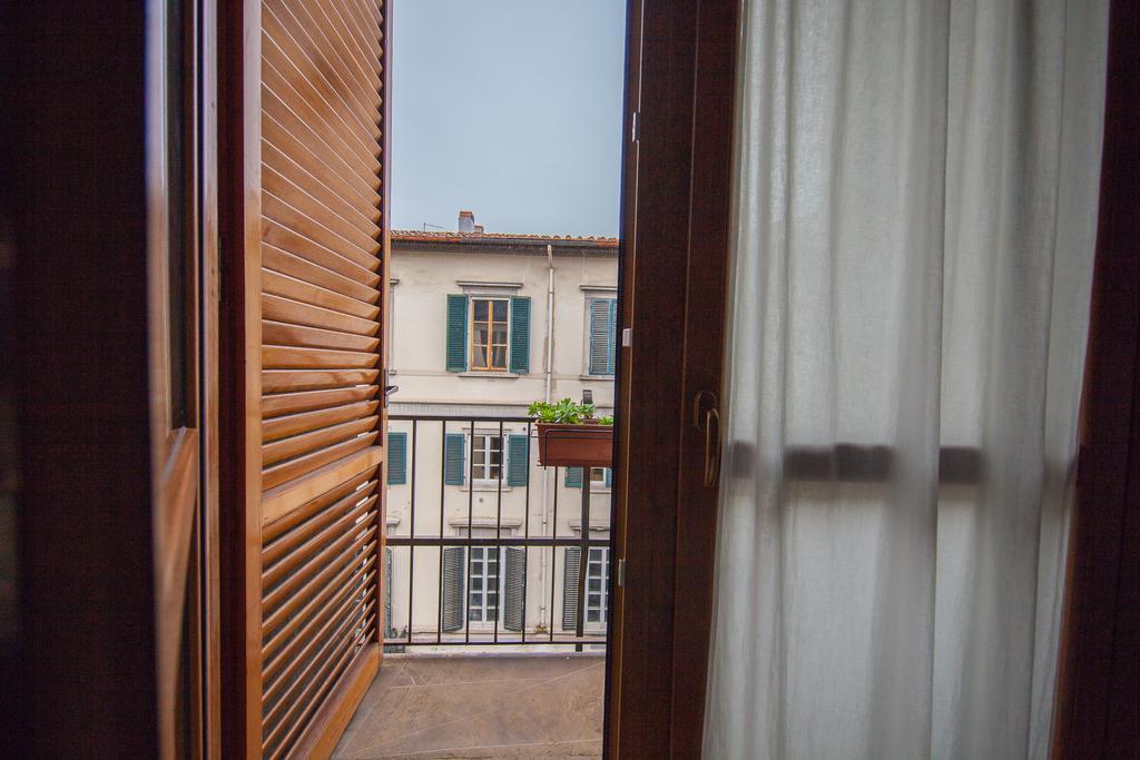 A Teatro Hotel Firenze Bagian luar foto