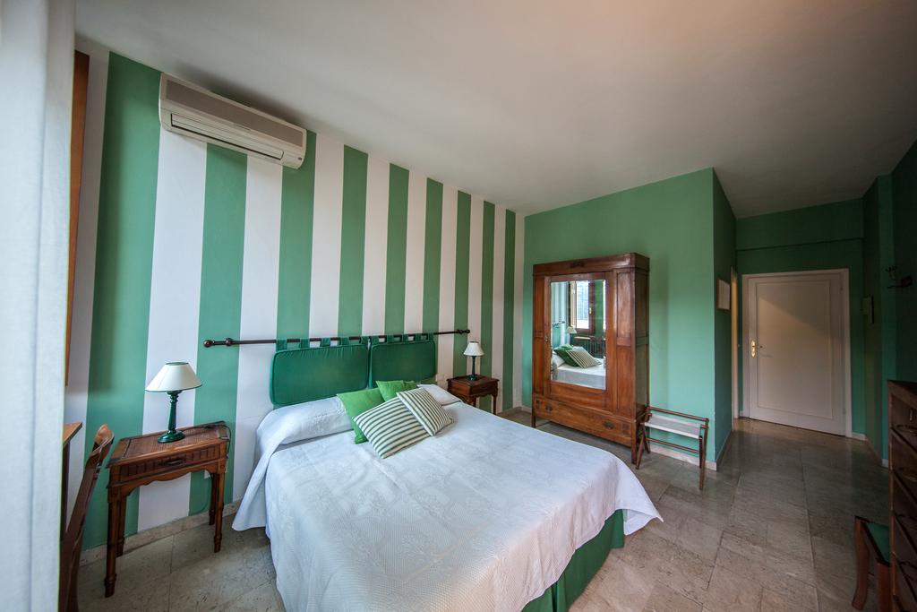A Teatro Hotel Firenze Bagian luar foto