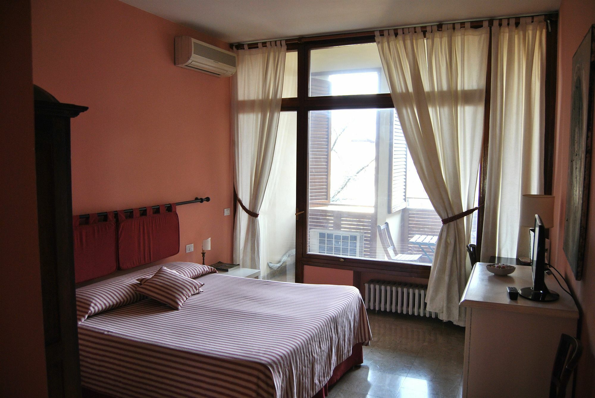 A Teatro Hotel Firenze Bagian luar foto
